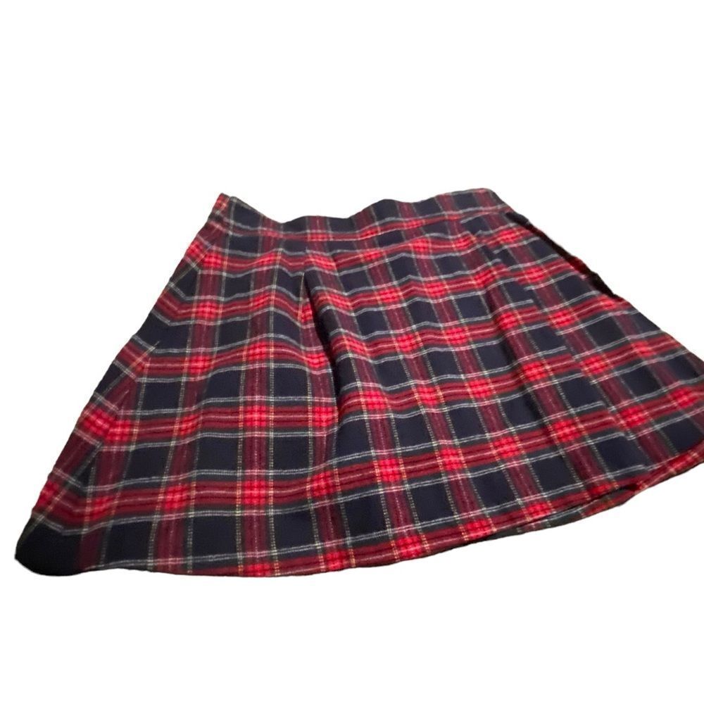 Copper Key size large plaid skirt new never worn
